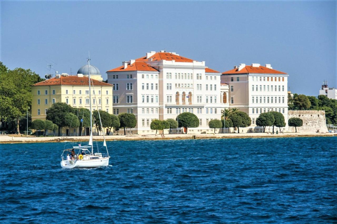 The Florens Residence Near The Beach With The Pool, Bbq And Kids Playground, Zadar Diklo Екстериор снимка