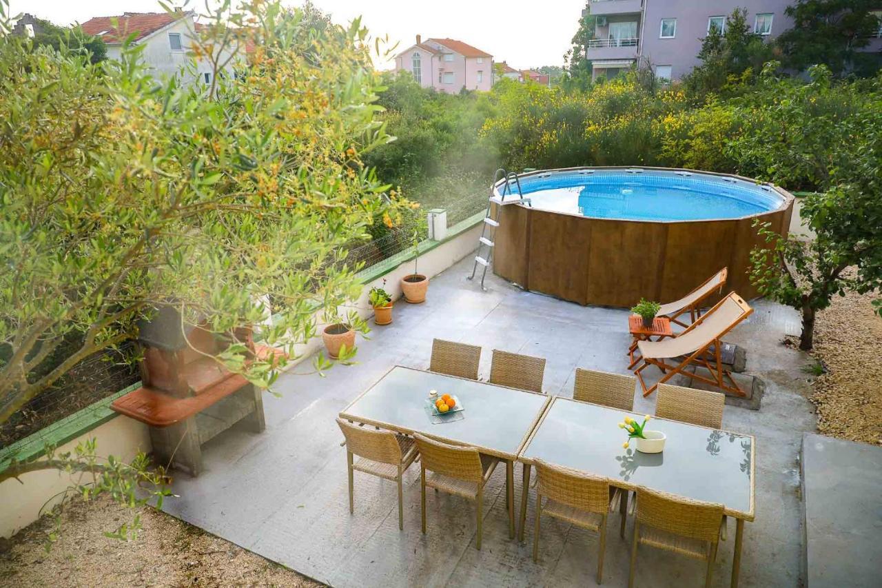 The Florens Residence Near The Beach With The Pool, Bbq And Kids Playground, Zadar Diklo Екстериор снимка