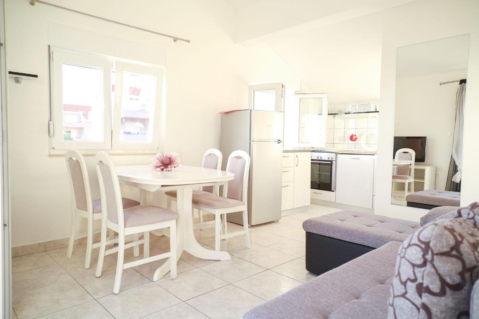 The Florens Residence Near The Beach With The Pool, Bbq And Kids Playground, Zadar Diklo Стая снимка